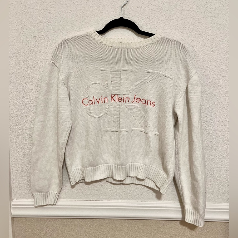 Vintage Calvin Klein knitted boxy sweater.